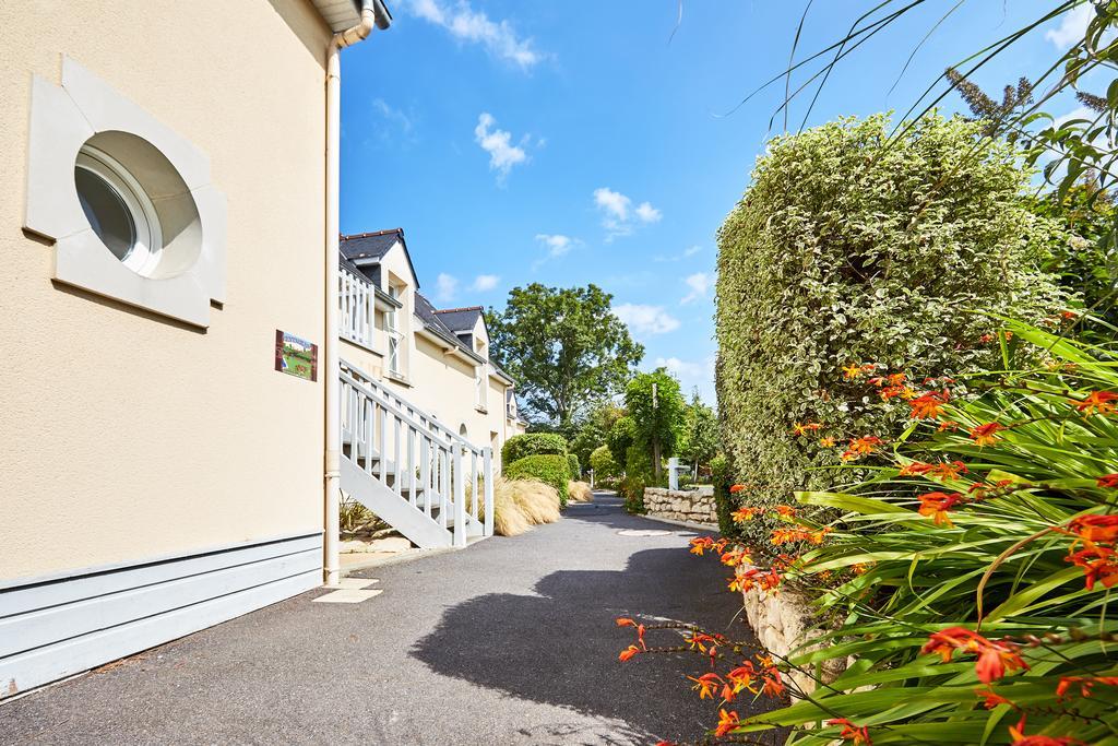 Hotel Domaine de L'Hostreiere Colleville-sur-Mer Exterior foto